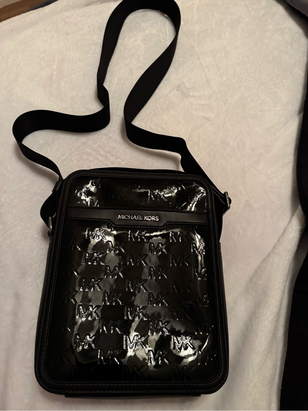 New !!!!Michael Kors Black Patent MK Crossbody Bag